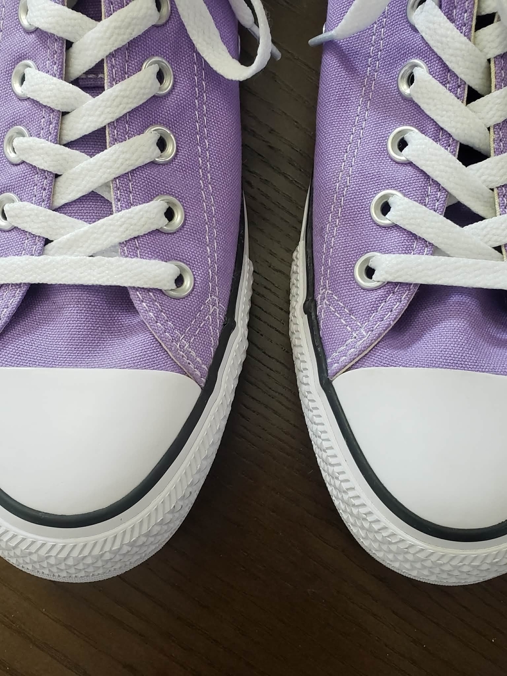 Converse Lavender Canvas Low-Top Sneakers with White Laces Men's Size 11 - Picture 4 of 9